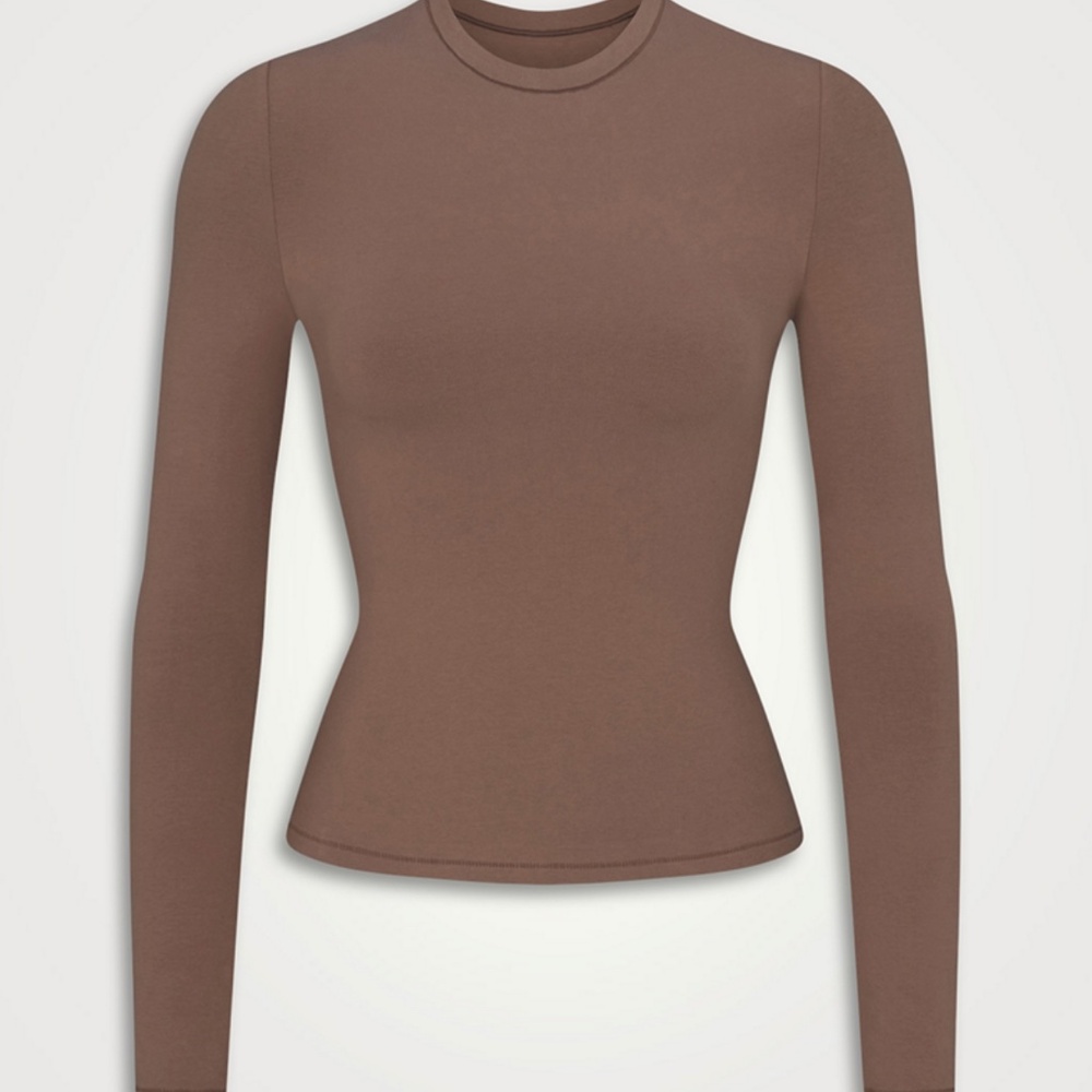 Skims -Long Sleeve crewneck